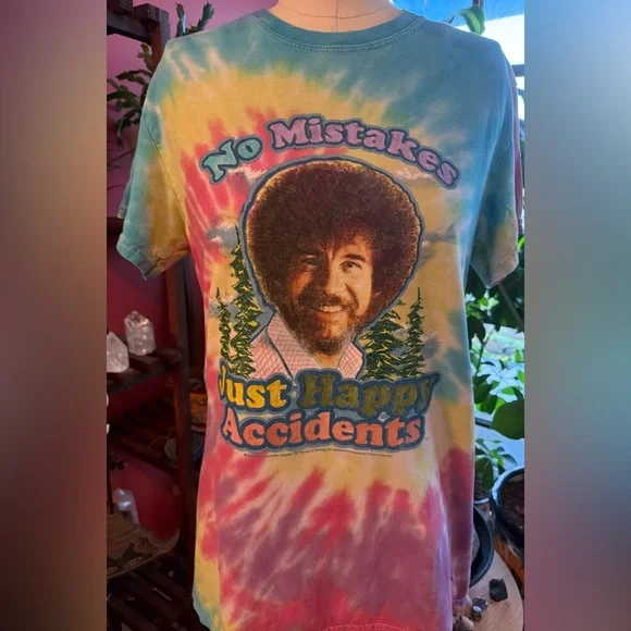 Unisex Tie-Dye Graphic T-Shirt - hand crafted - Picture 6 of 7